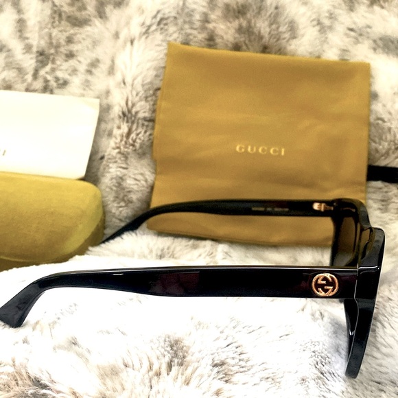 GUCCI SUNGLASSES FULL INCLUSION - Picture 9 of 13